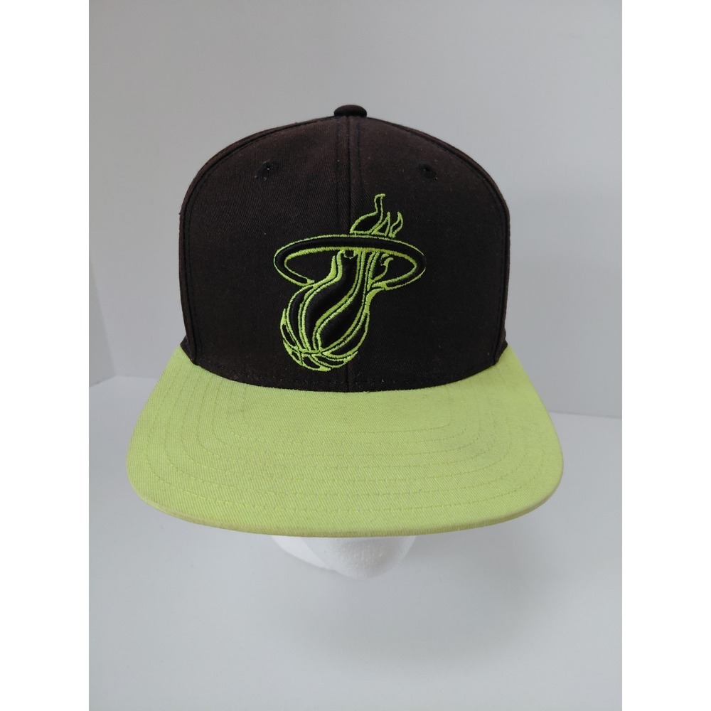 Miami Heat Adidas‎ Black Neon Green  Snapback Hat NBA EUC Black Youth